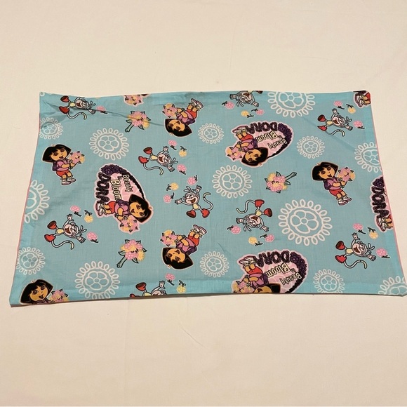 Dora the Explorer Beauty in Bloom Pillowcases Homemade 20.5” x 12.5” Lot of 2 - Picture 9 of 16